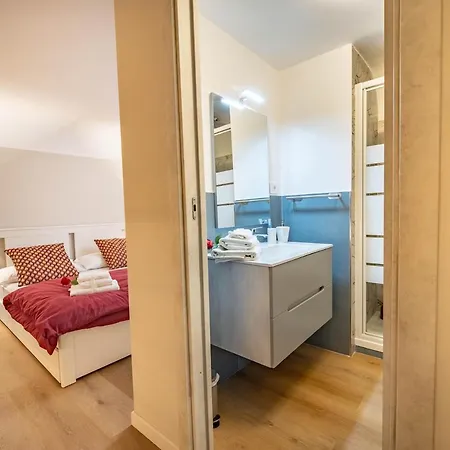 Private Terrace, Old Town, Aquarium 6 Min * Genua